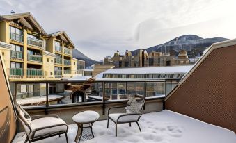 Adara Hotel