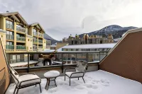 Adara Hotel