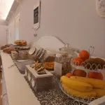 B&B Nadine Forlì - Boutique Eco Stay Con Parcheggio Gratuito - 조식 운영