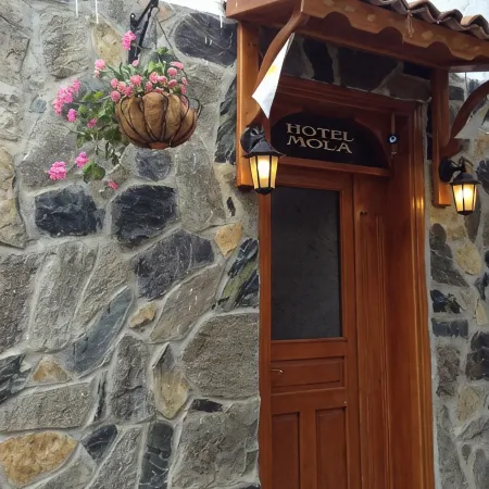 Mola Hotel