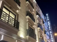 Riva Hotel Alsancak Hotels in der Nähe von Harbour