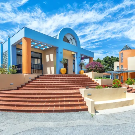 Atrium Hotel