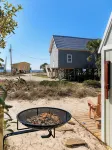 "The Sea Shed": Tiny Guest House with Gulf Views, Golf Cart & Beach Access - Country Houses