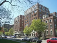 Huge condo in historic hotel near Lake Michigan/Parks/Festivals w/parking - 뷰