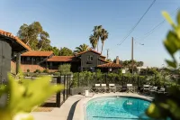 Woods Cove Inn
