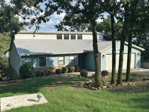 Lakefront Retreat with Spectacular Panoramic Views. Pet Friendly! - 3-Star
