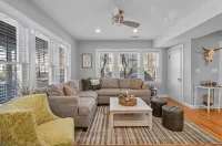 3Br Salem Townhouse Minutes to Downtown