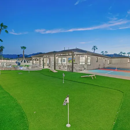 Walk to Stagecoach,Incredible Gameroom, Putting Green, Bocce, Slide, Pickleball