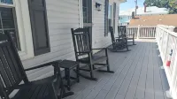 Magnolia Hideaway 2-BR Apt in center of Town of Colonial Beach