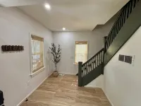 Modern Monroe Farmhouse 3bd/1bth sleeps 7 - Homestays