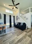 Bosque Azul. A one bedroom tiny home with a loft.