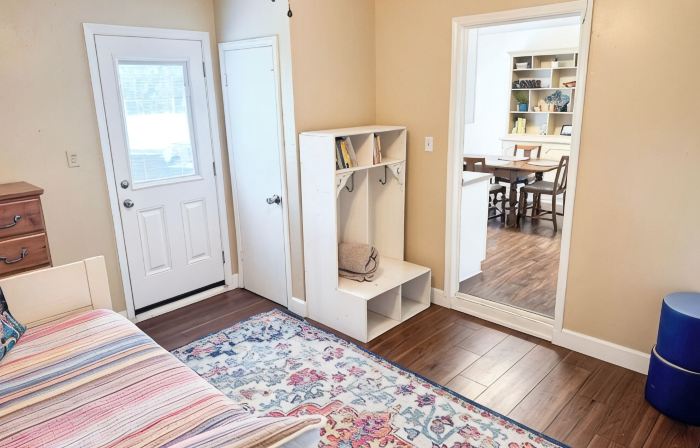 Blue Haven at Salado Plaza. Family Friendly Townhome w/ Fenced Back Yard!