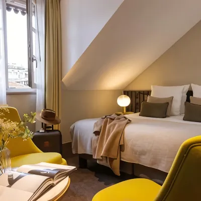 Hotel D Geneva Отели рядом с достопримечательностью «Железнодорожный вокзал Корнавин»