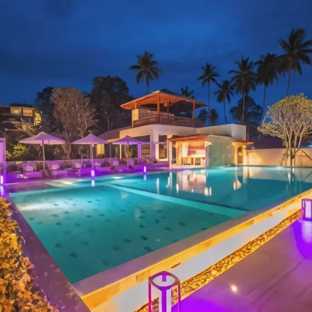 Luxtalay Khanom Hotel