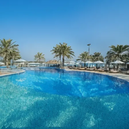 Radisson Blu Hotel and Resort Abu Dhabi Corniche