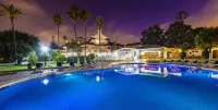 Globales Reina Cristina - Pool