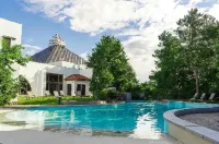 Eventhotel Pyramide - Pools