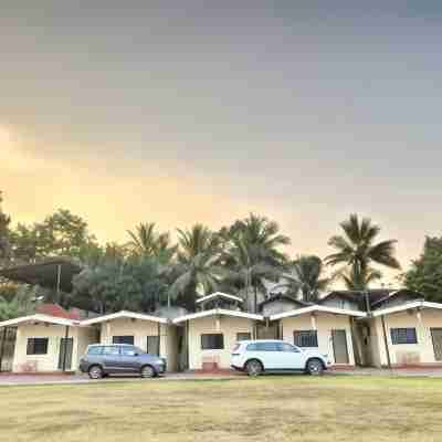 ShriKanchan Hotels & Resorts - Tents & Premium Rooms near Dapoli Hotel Exterior