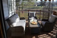 Charming 2-Bedroom house along city trail 1 mile from Mayo Clinic and downtown. - บังกะโล