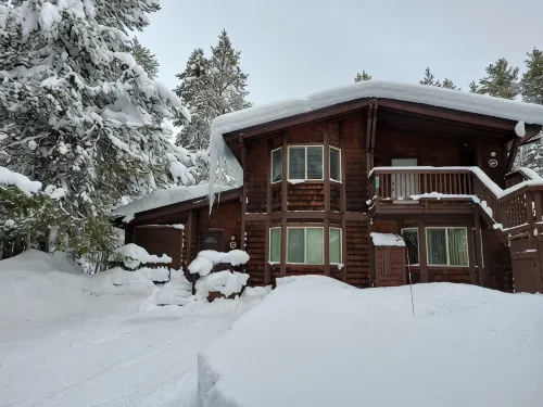 Condo in the woods Yellowstone, Golf, swimming, boating, snowmobiling - Gym