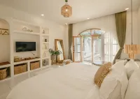 Latiga Villa Yogyakarta - Villas