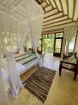 Monkey Beach House, Beachfront, Ocean Views,  Shared Pool, Staff Provided - 4-Star