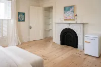 The August House - Inns