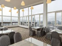 De Lobby Suite Hotel Hotels near Batu Townsquare