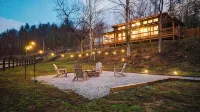 Cozy Hiker’s Retreat with Relaxing Hot Tub. - 3-Star