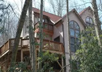 Beautiful Riverside Getaway - WiFi