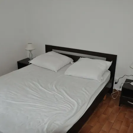 Air-conditioned apartment of 43 m² with swimming pool in the residence