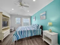Oceanfront Family Retreat / Pool, Hot Tub, Elevator, Well Stocked Kitchen - balcón