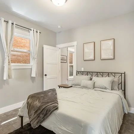 Modern condo in the heart of Uptown Butte - Unit B