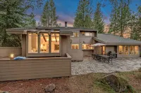 7Br, Golf View, Hot Tub, Playground, Sharc Passes