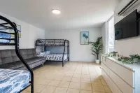 Parguera Paradise, Luxury Modern Beach House! - 3-Star