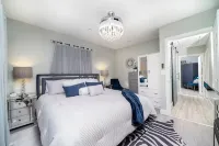 Melrose Pet-Friendly 3BR. Feel like royalty - キッチン