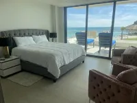 Las Palomas Phase 3 Spectacular Brand New Ground Floor Ocean Front 3 bed/3bath - Hot Tub