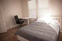 Charming Meets Modern 2-Bedroom Cottage - Wifi