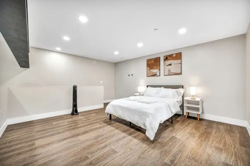 Charming 2-bedroom apartment in brilliant Cleveland with AC, WiFi - Condos