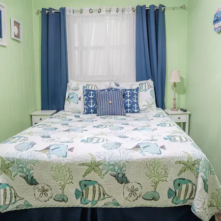 Sun, Sand and Pool : Condo at Savannah, Tybee