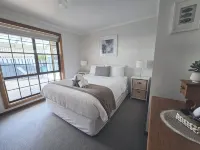 Relax on Ryan @ Robe · 100m to Beach, Cafés & Town