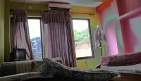 Duna Tapari Restaurant & Guest House - parking