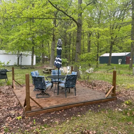 ‘Whispering Oaks’ Cottage with Lake Access, Outdoor Fire Pit and More!