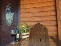 Log Cabin Retreat, Cayuga Wine Trail, Dogs Welcome, Open Year-round - 샬레 호텔