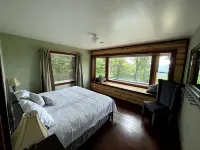 Romantic & Secluded!  Blowing Rock, Views, Hot Tub - the Secret Shack - Boutique