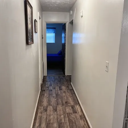 Cute Little Whole House For Rent<br>Franklin’s Lodge