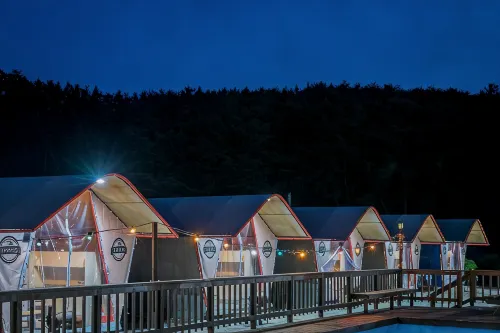 Seosan Garorim Glamping & Pool Villa Pension - مسبح