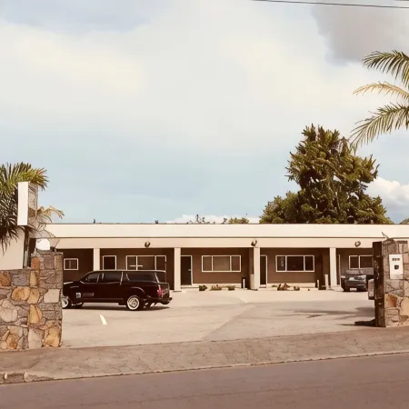 Phoenix Palm Motel Отели рядом с достопримечательностью «Холм Уан-Три-Хилл»