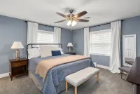 Spacious Ranch Home-5 BR, including 2 King Suites! - Bungalows