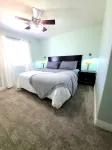 Beautiful Casita, Pet Friendly, Full RV Hookups & Boat Parking - Kitchenette